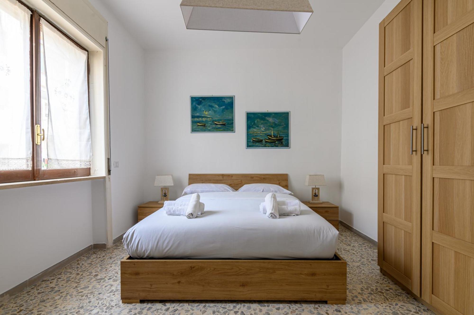 Apartment Via Coriolano 8 *